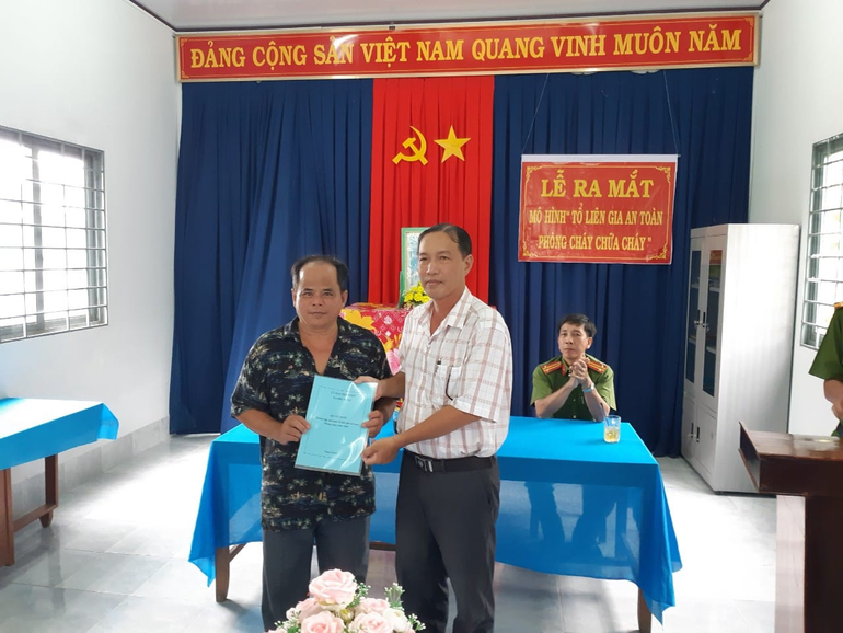 Phú Hưng ra mắt mô hình Tổ liên gia an toàn phòng cháy, chữa cháy