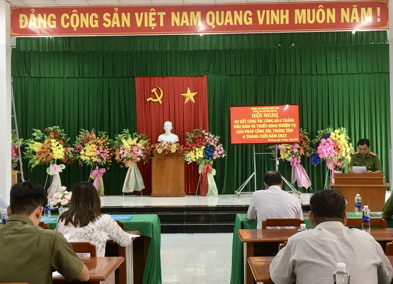 Công an xã Phú Hưng sơ kết 06 tháng đầu năm 2023